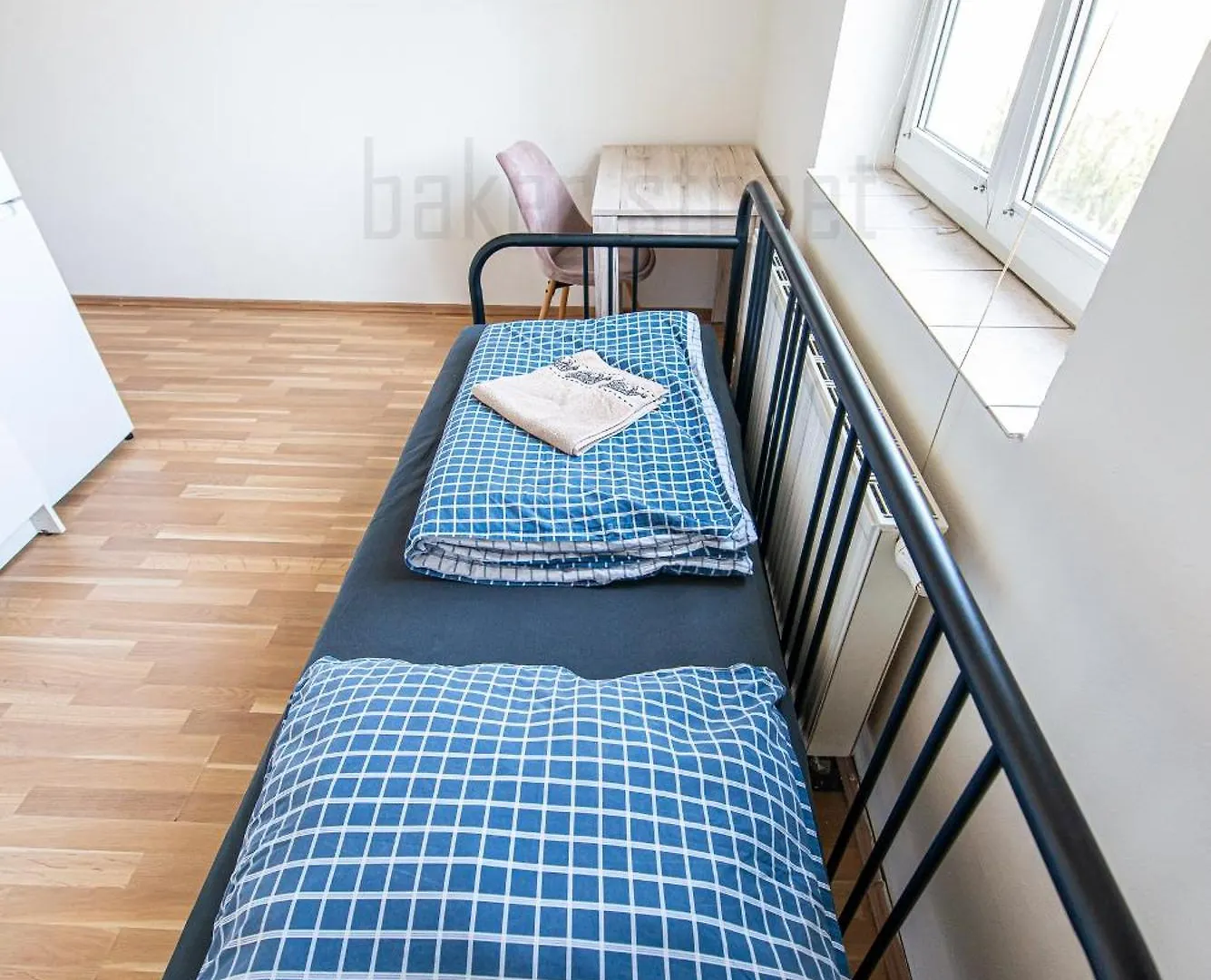 Snug Room Close To Metro Palmovka プラハ アパート
